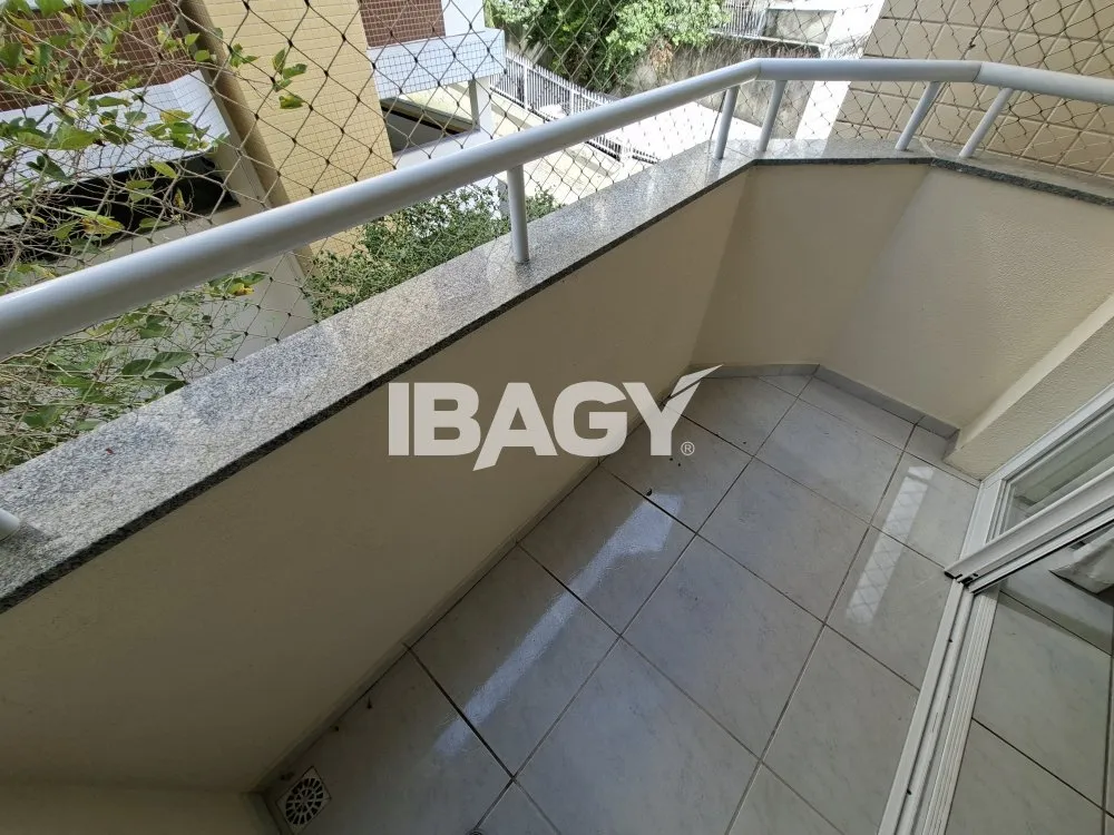 Furnished 2-bedroom apartment with a balcony — photo 7