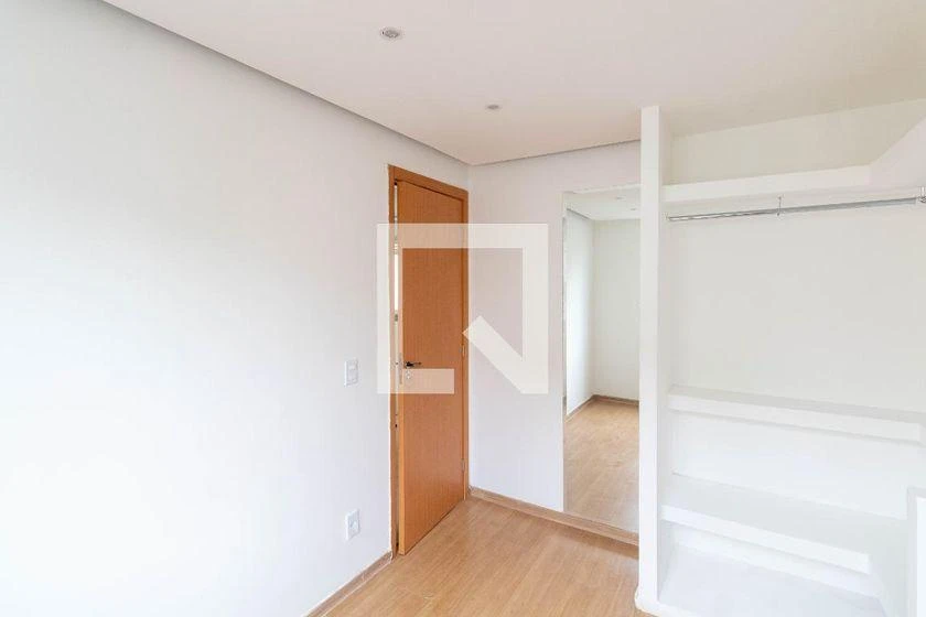 2-bedroom apartment in a building with a gym — photo 15