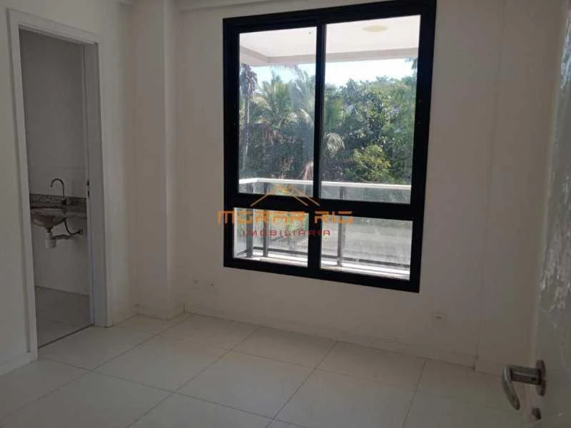House, 367 m², with floor-to-ceiling windows — photo 6