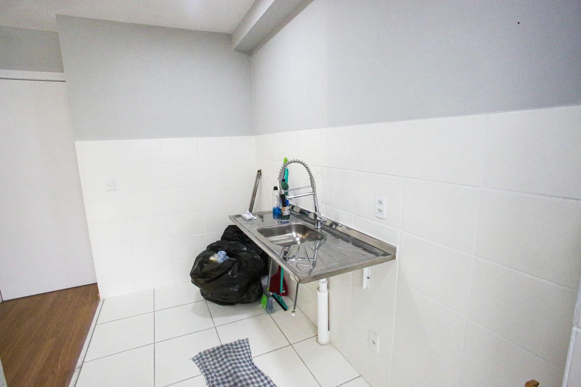 Apartamento de 2 quartos em condomínio com academia — photo 12