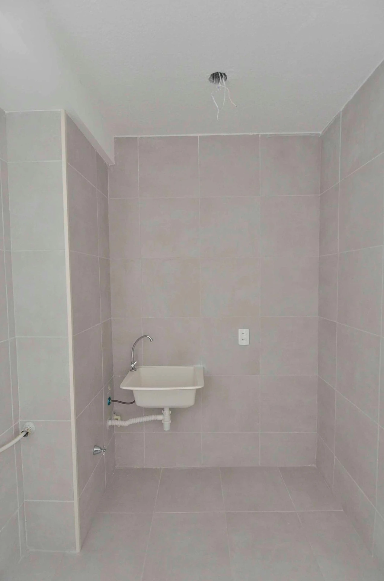Apartamento de 2 quartos em condomínio com academia — photo 12