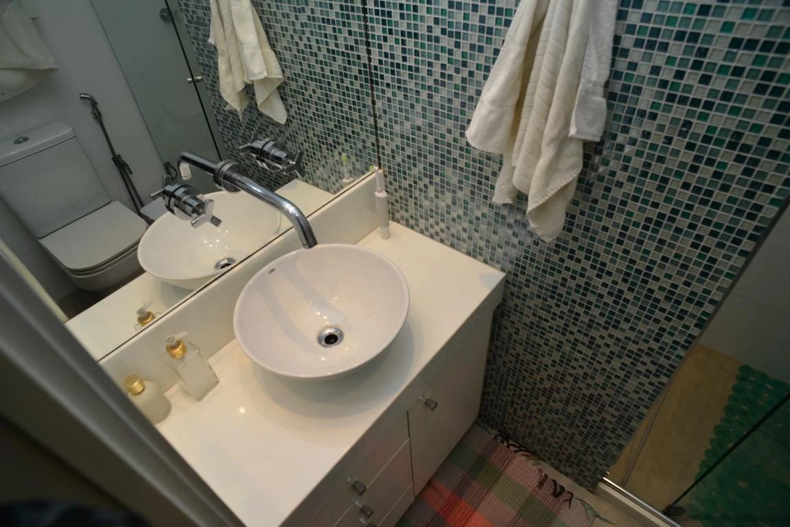 Apartamento amueblado de 2 habitaciones con balcón — photo 28