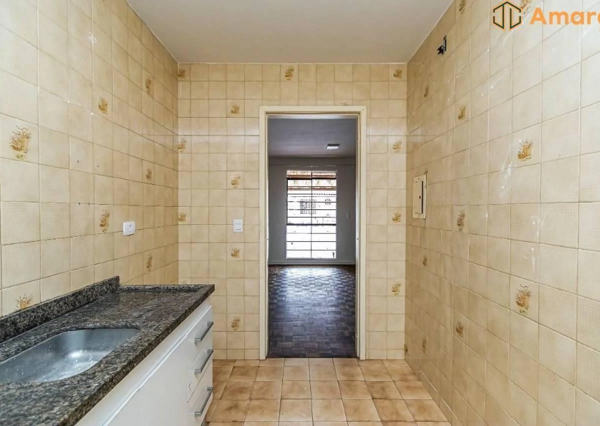 Wood or laminate floors in a 3-bedroom house, 75 m² — photo 10