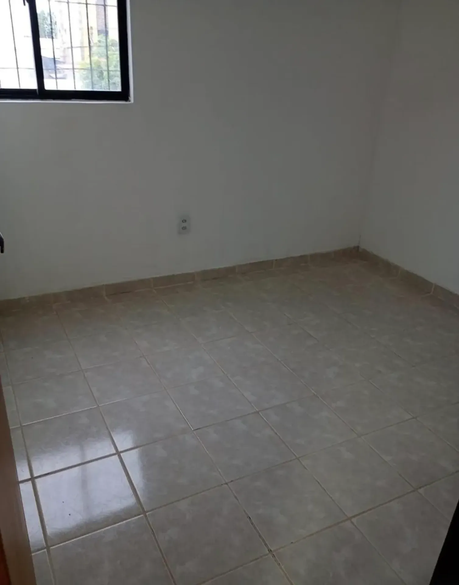 3-bedroom apartment with 1 en-suite and 2 bathrooms — photo 3