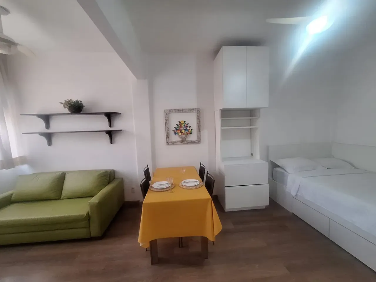 Furnished studio with 25 m², 1 bedroom and 1 bathroom — photo 14