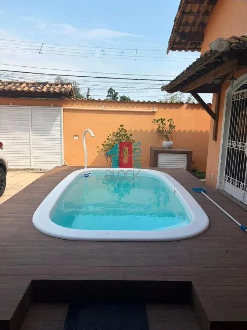 House with shared outdoor pool, 2 bedrooms and 400 m² — photo 7