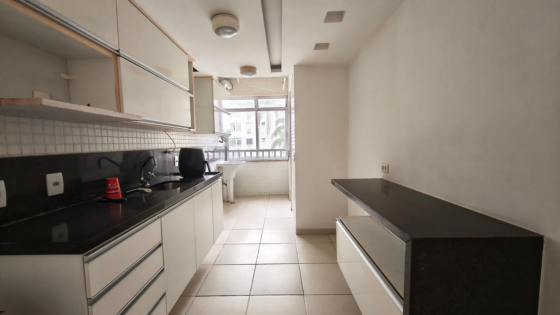 Квартира 91 м² з пральною машиною та видом на гори — photo 17