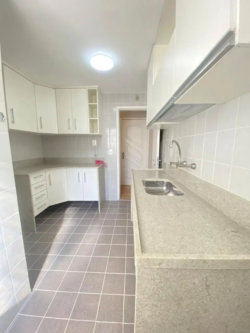 2-bedroom apartment with 3 bathrooms and 1 parking spot, 106 m² — photo 15