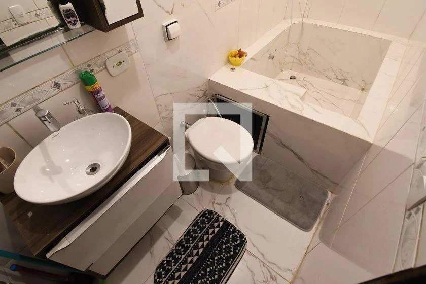 3-bedroom apartment with a bathtub in Curitiba — photo 18