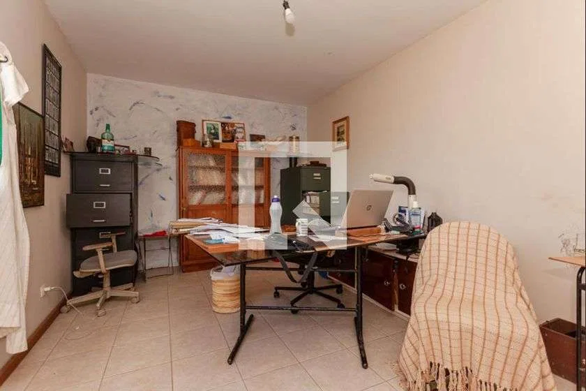 House with 5 bedrooms and a private garden — photo 12