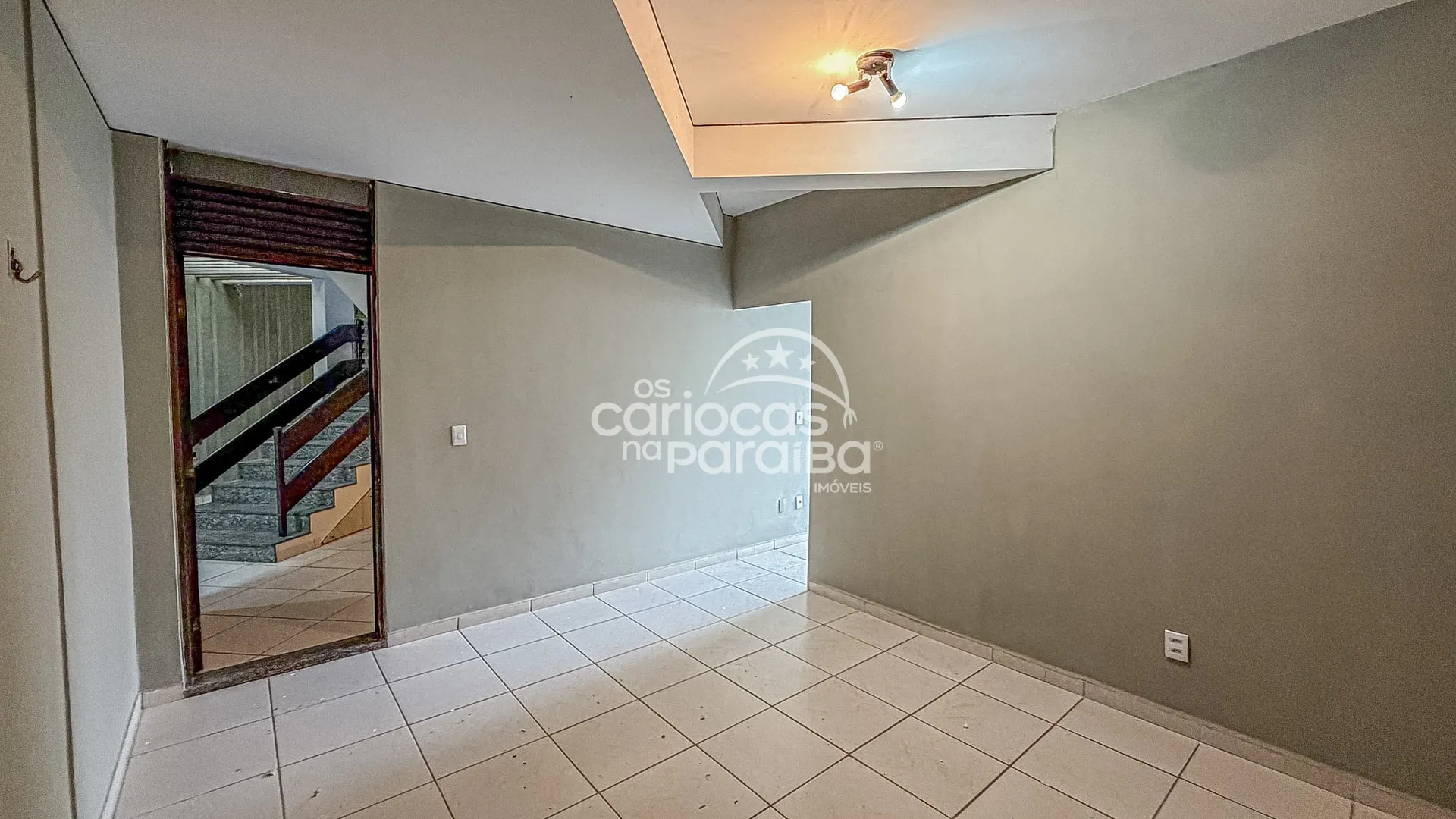 Casa con 3 suites y 5 plazas de garaje con jardín — photo 22