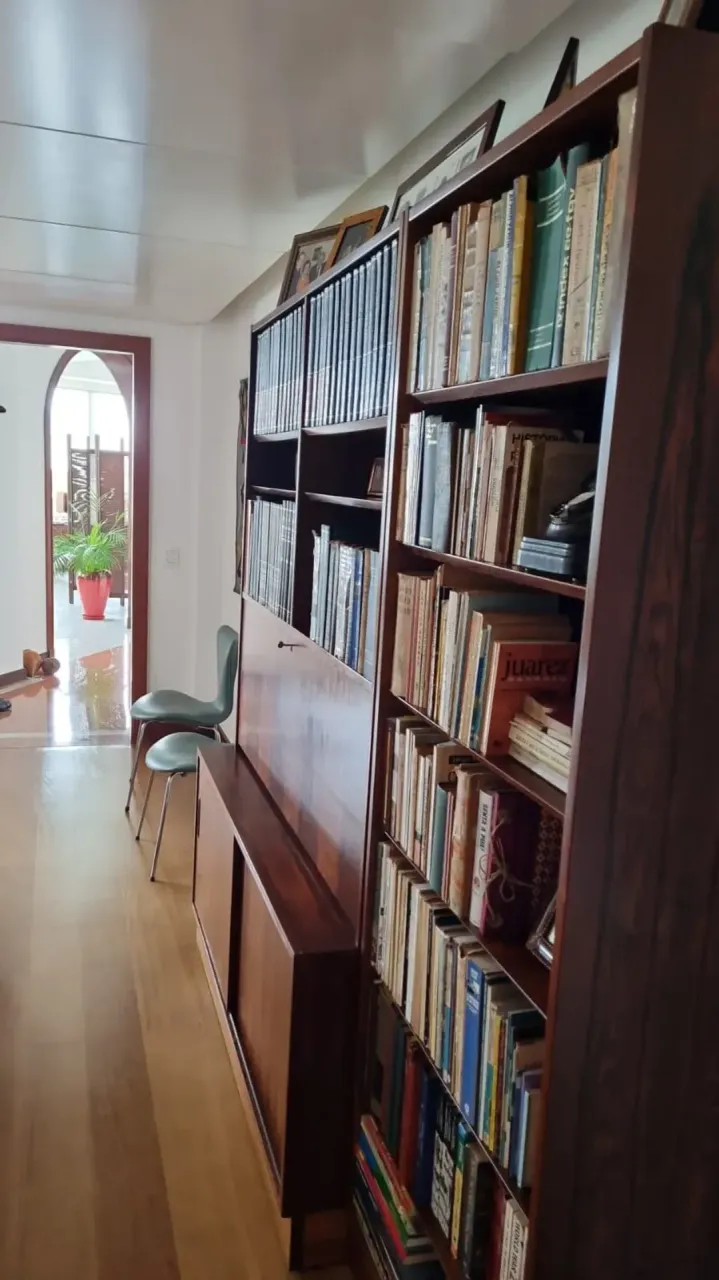 Apartamento con 3 dormitorios y ventanales de suelo a techo — photo 19