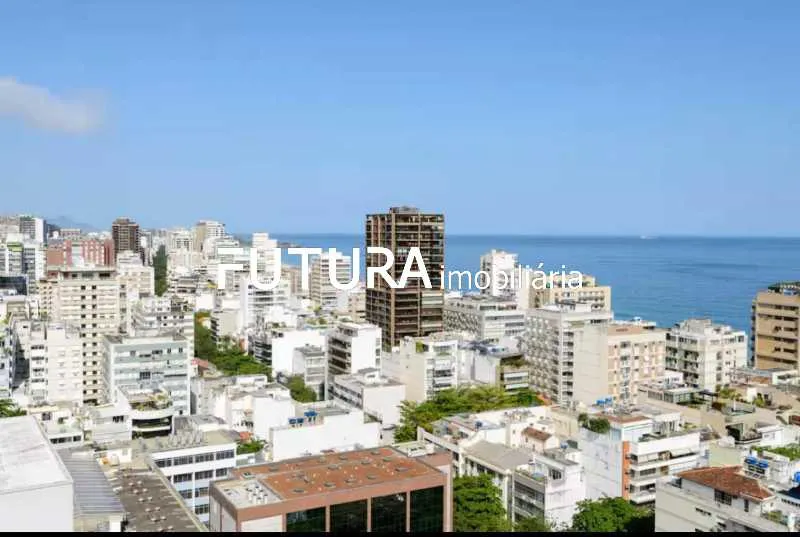 Furnished apartment with glass balcony and 2 bedrooms — photo 12