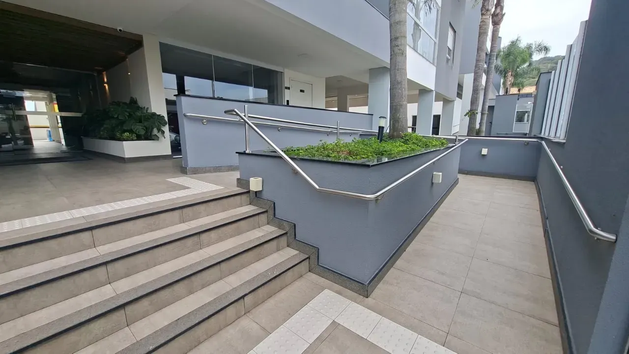 Apartamento amueblado de 70 m² con 2 dormitorios y balcón — photo 20