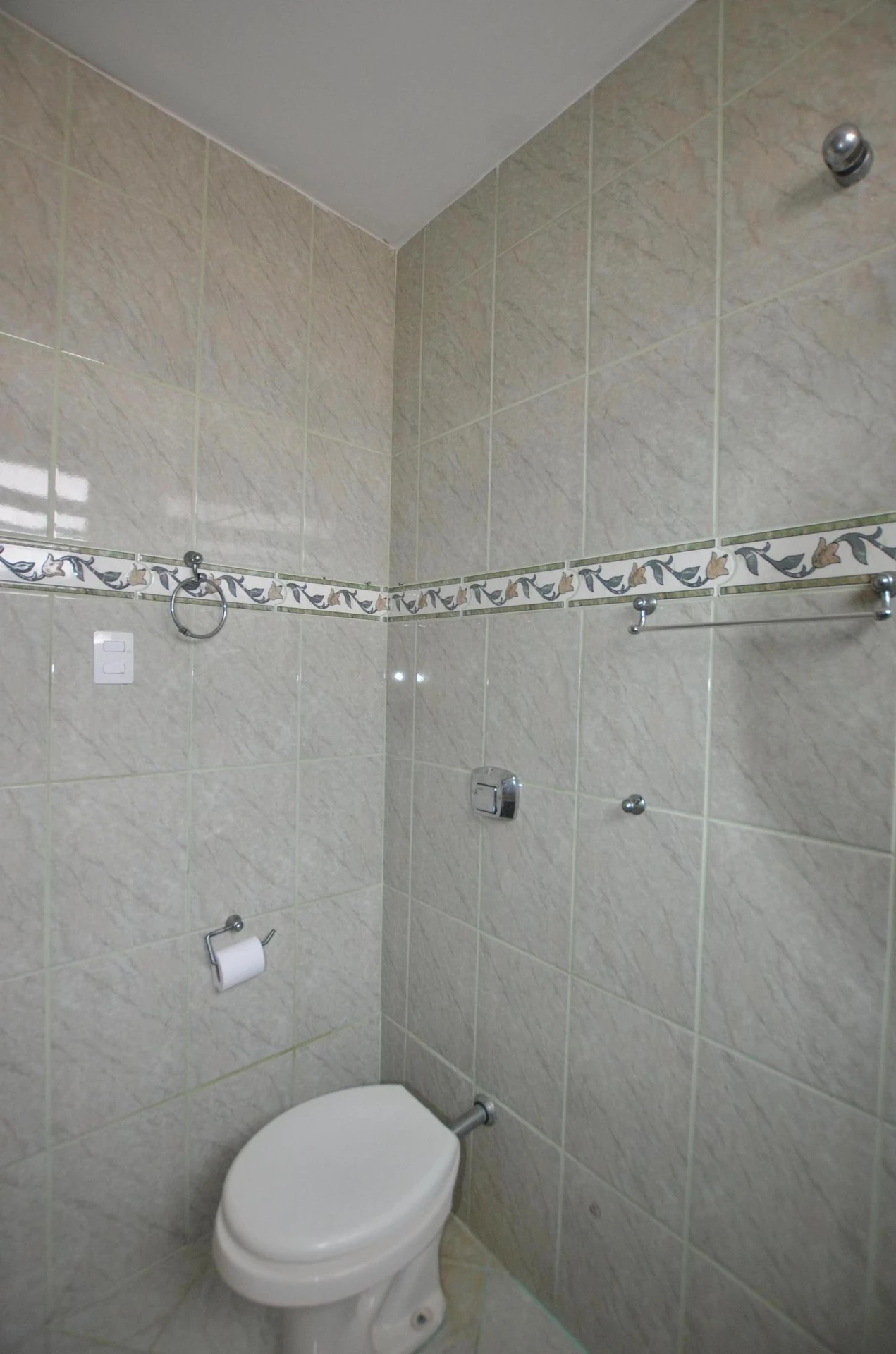 3-bedroom apartment with 2 bathrooms and no parking — photo 6