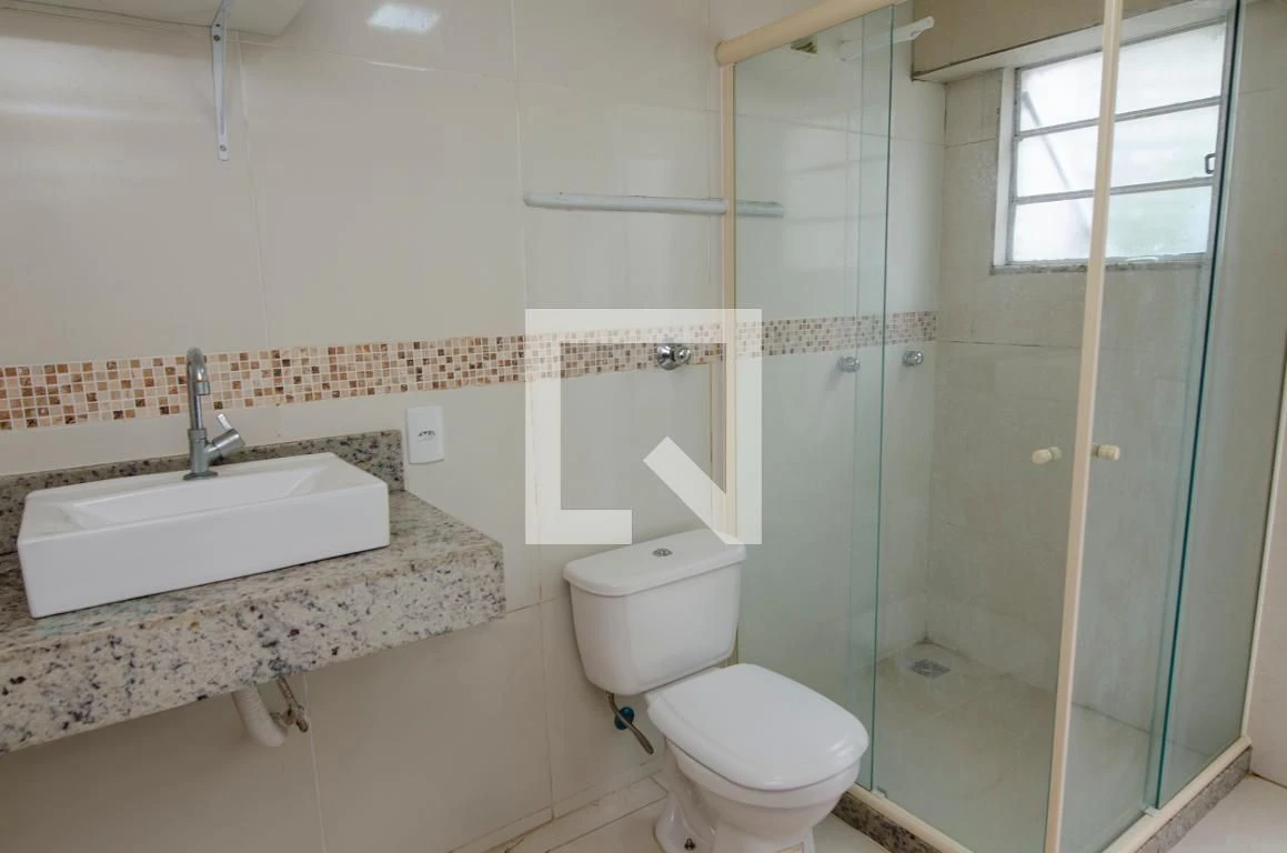 Casa mobiliada com 4 dormitórios e área de lavanderia — photo 96