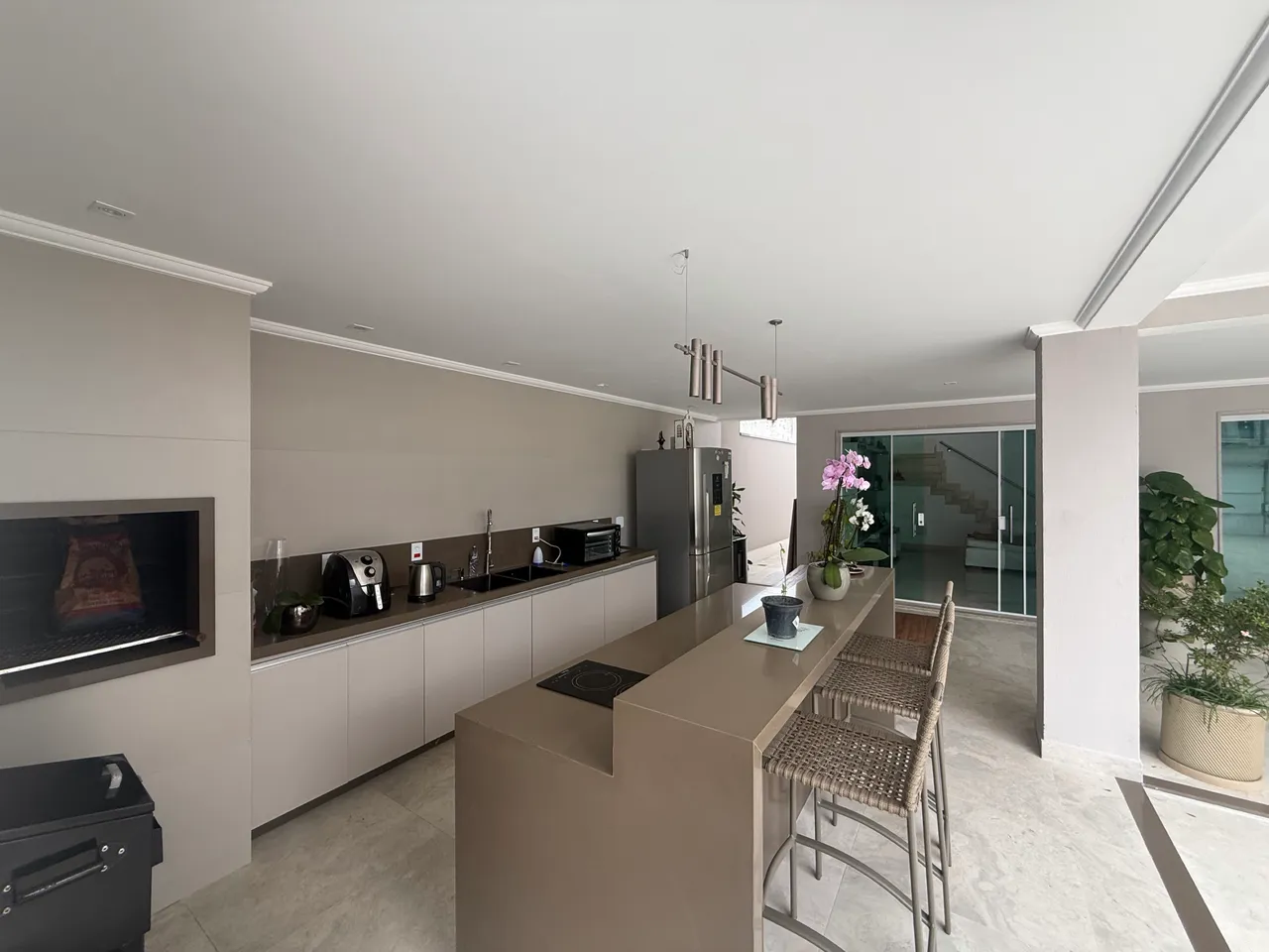 Furnished house with 5 bedrooms, 5 baths and a balcony — photo 14