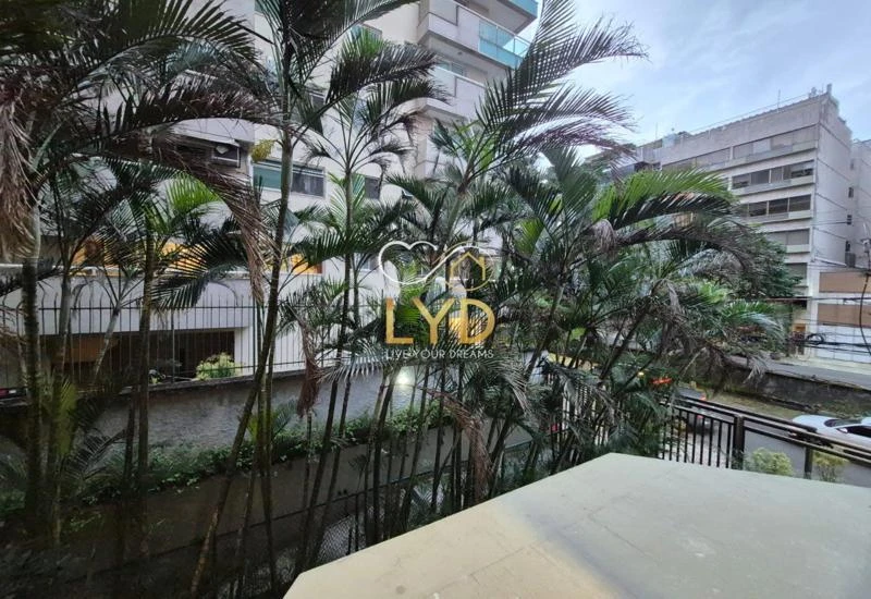 3-bedroom apartment with floor-to-ceiling windows — photo 25
