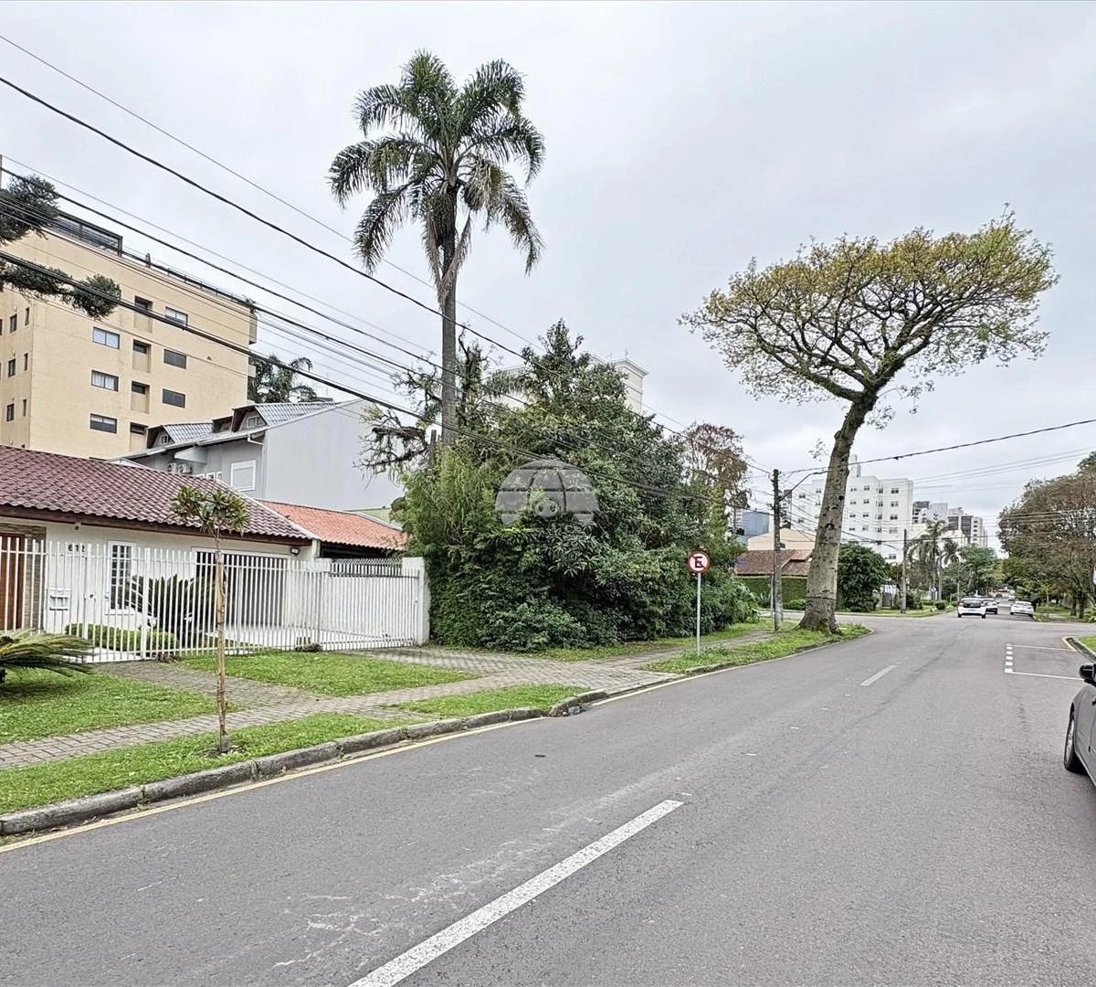 3-bedroom apartment with a home office in Curitiba — photo 20