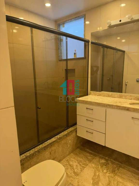 Casa em condomínio fechado de 470 m² com 3 quartos — photo 4