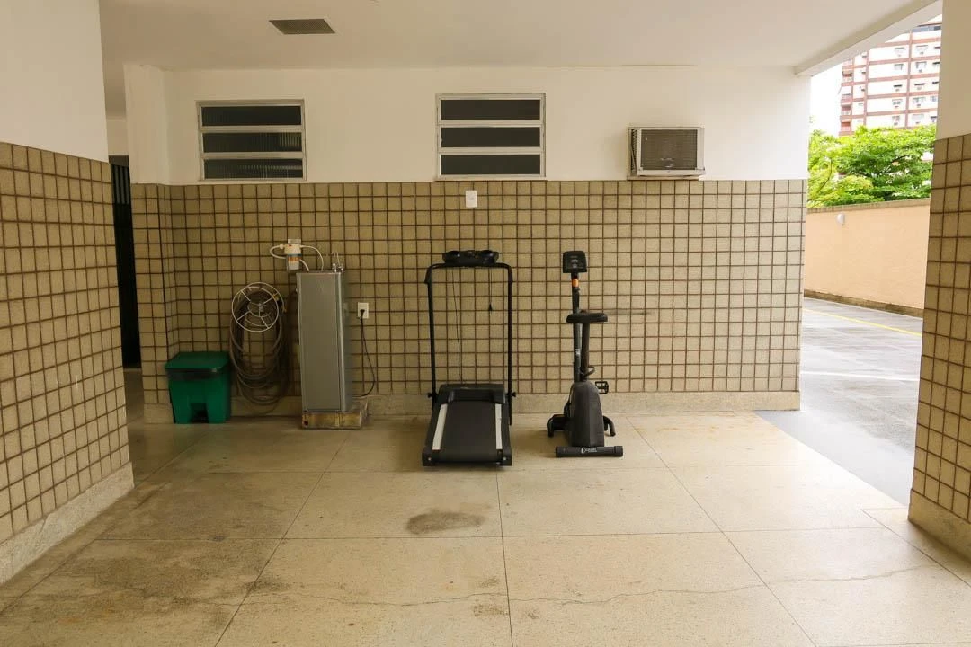 Apartamento para alugar com 2 quartos, 1 banheiro e vaga — photo 24