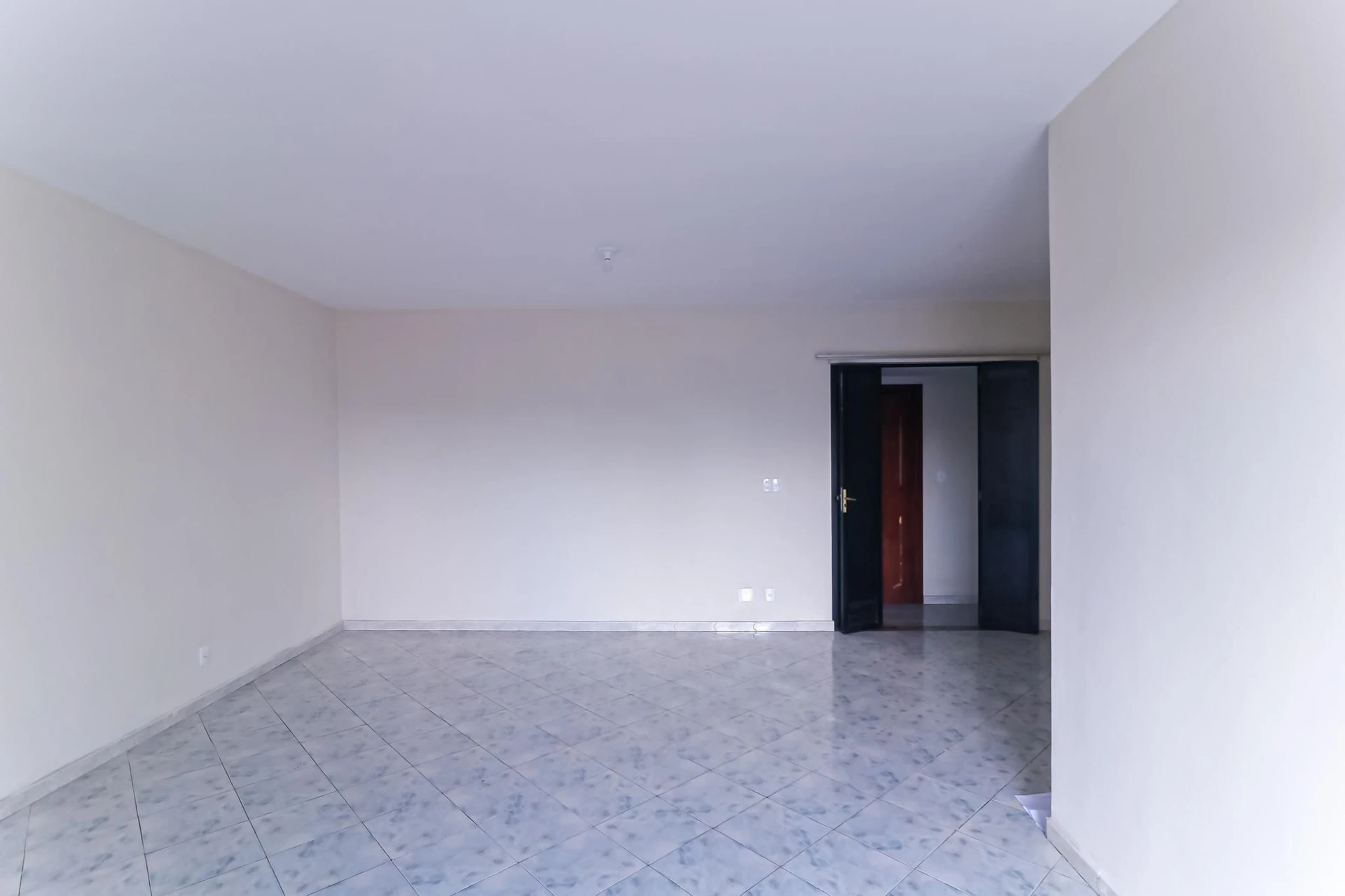 Квартира 131 м² с грилем на балконе и видом на горы — photo 35