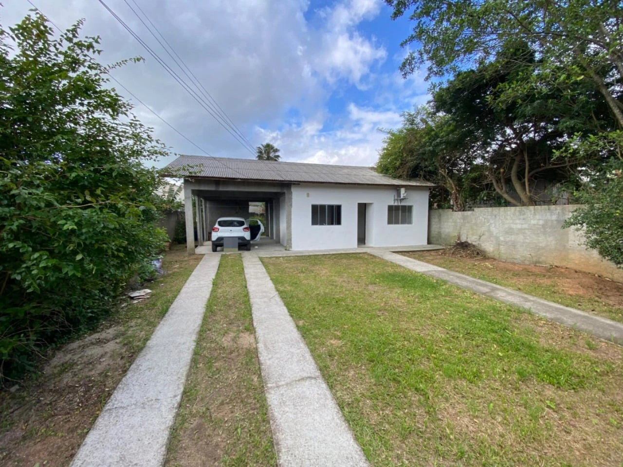 House with 2 bedrooms and a separate closed kitchen — photo 4