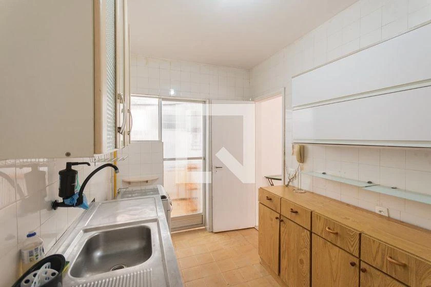3-bedroom apartment with a home office — photo 33