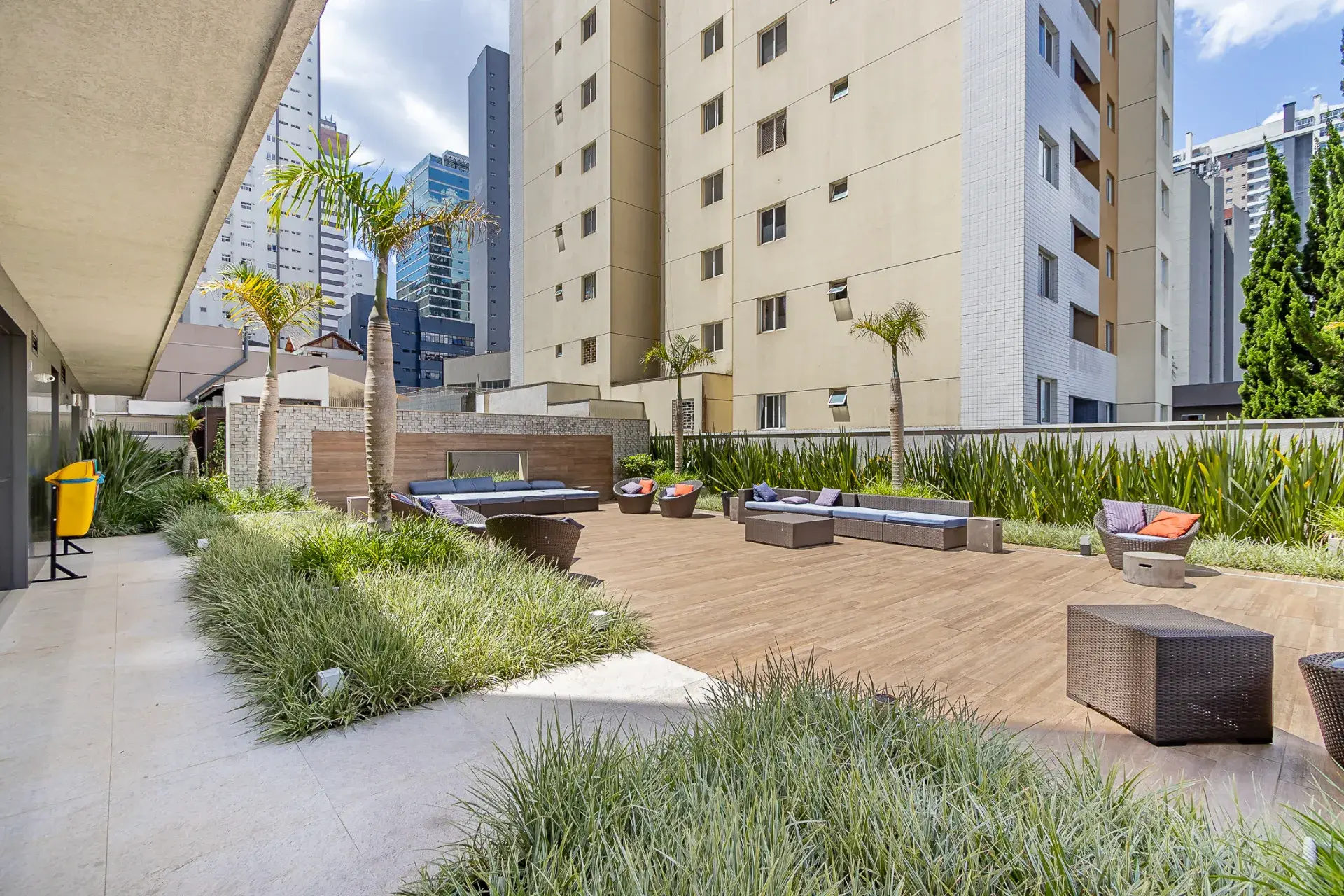 Furnished 1-bedroom apartment with 51 m² — photo 22