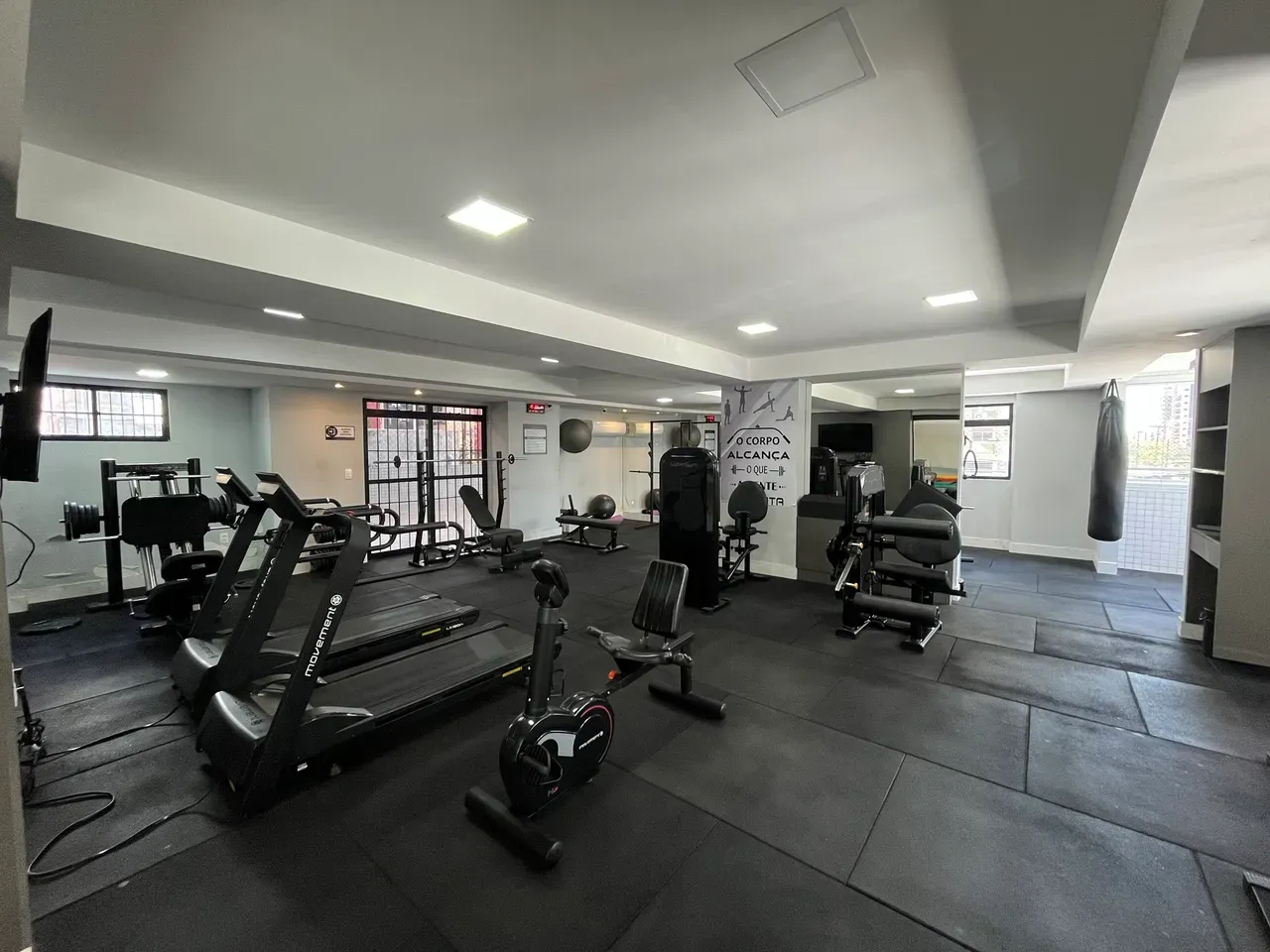 Вид на воду та 4 спальні: квартира 156 м² — photo 12