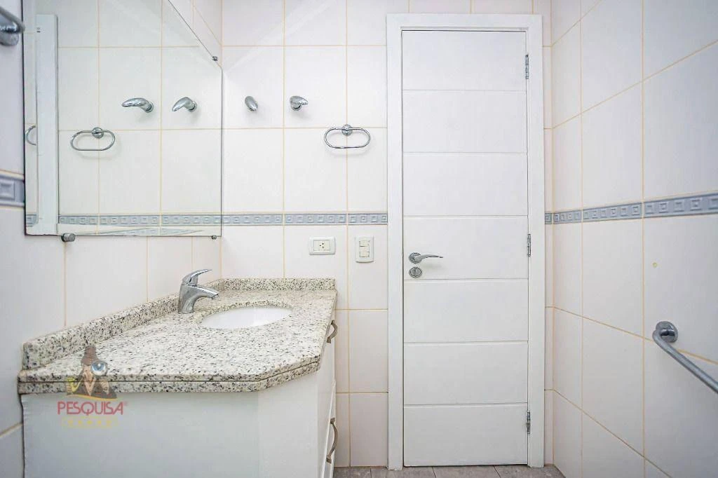 Apartment with 4 bedrooms and 190 m² — photo 43