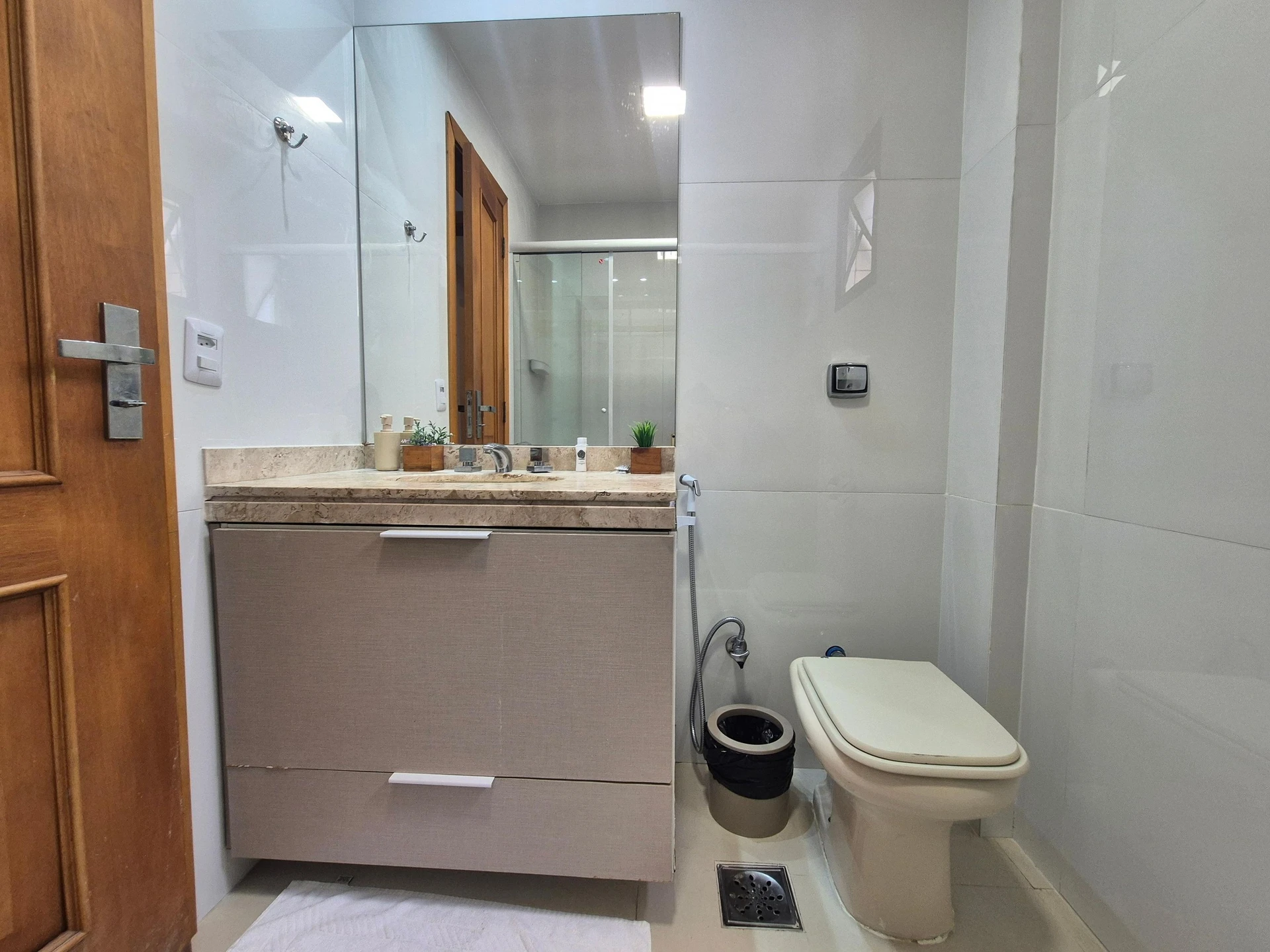 Furnished apartment, 180 m², with a dishwasher — photo 40