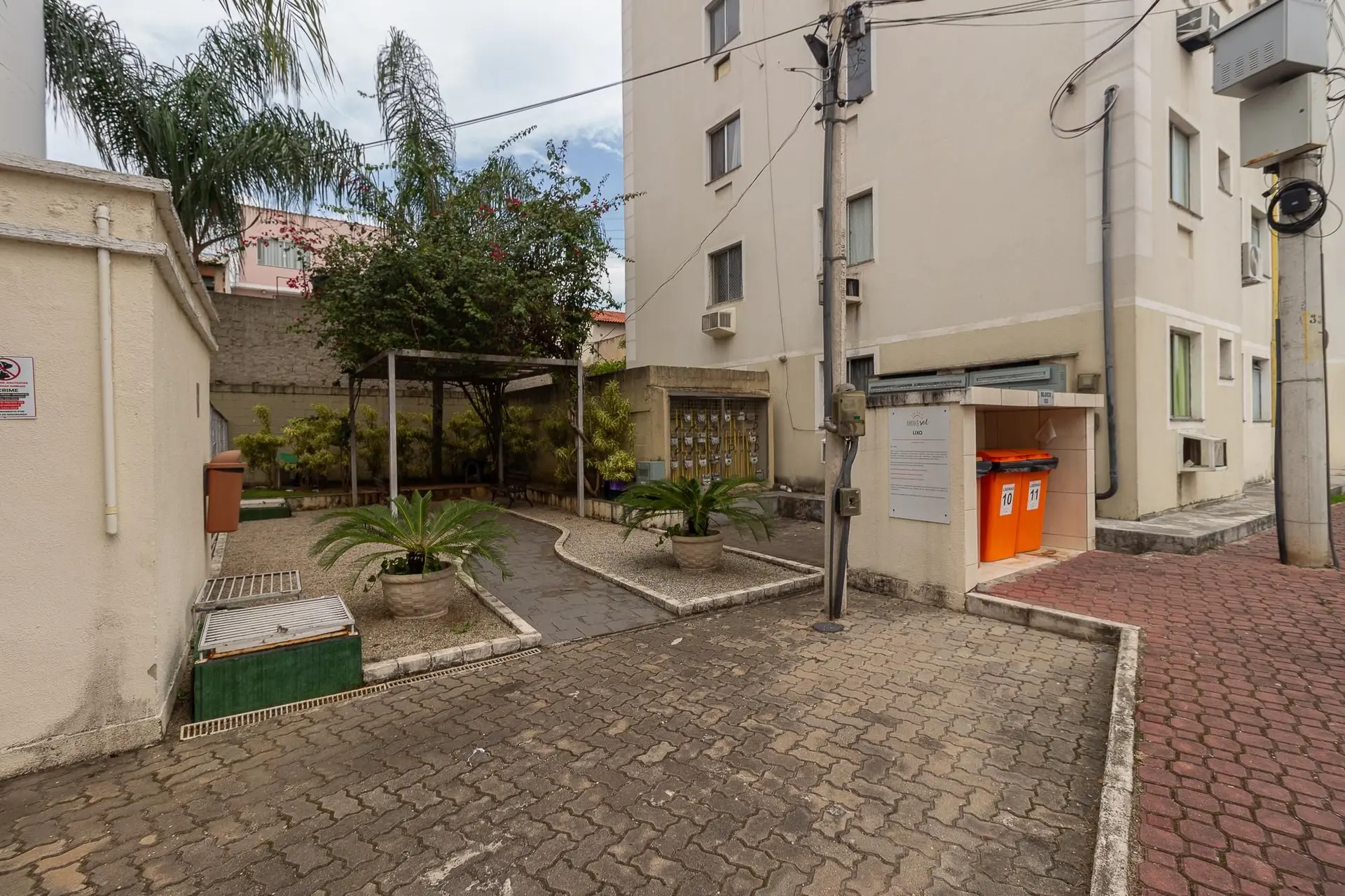 Гардеробна та 1 спальня: квартира 44 м² — photo 30