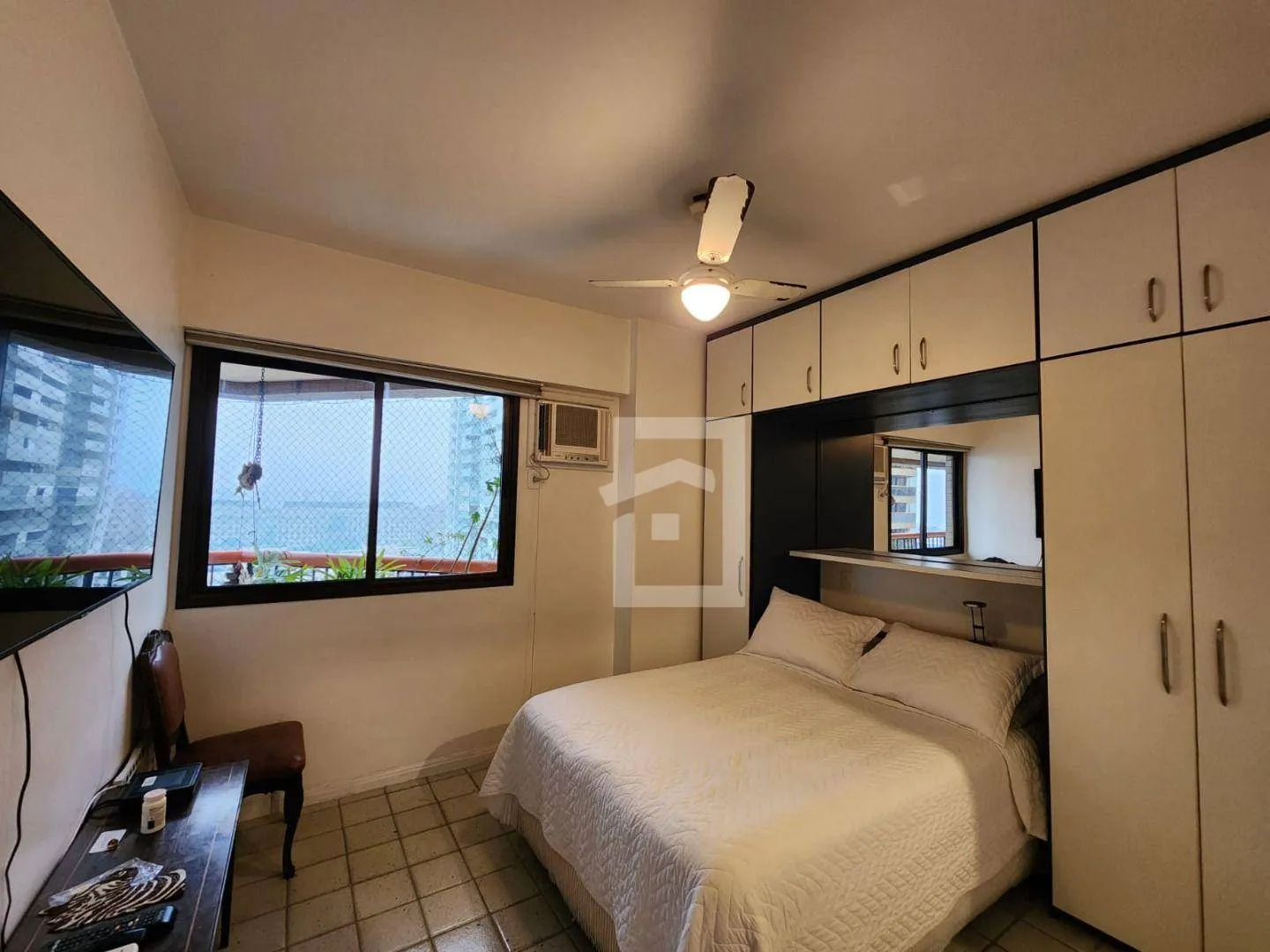 Furnished 3-bedroom apartment with 4 bathrooms — photo 28