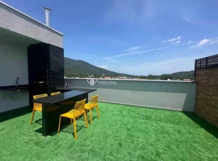 Furnished 150 m² apartment with balcony and built-in grill — photo 3