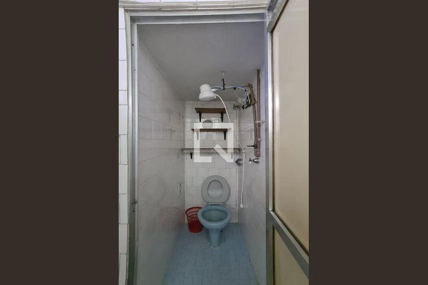 Квартира без меблів з 3 спальнями та балконом — photo 45