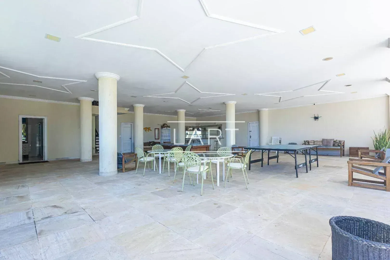 5-bedroom house with city and mountain views, 1250 m² — photo 29