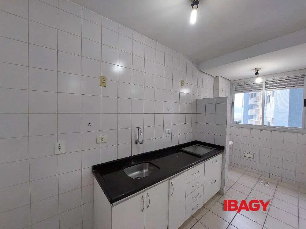 1-bedroom apartment with parking and balcony