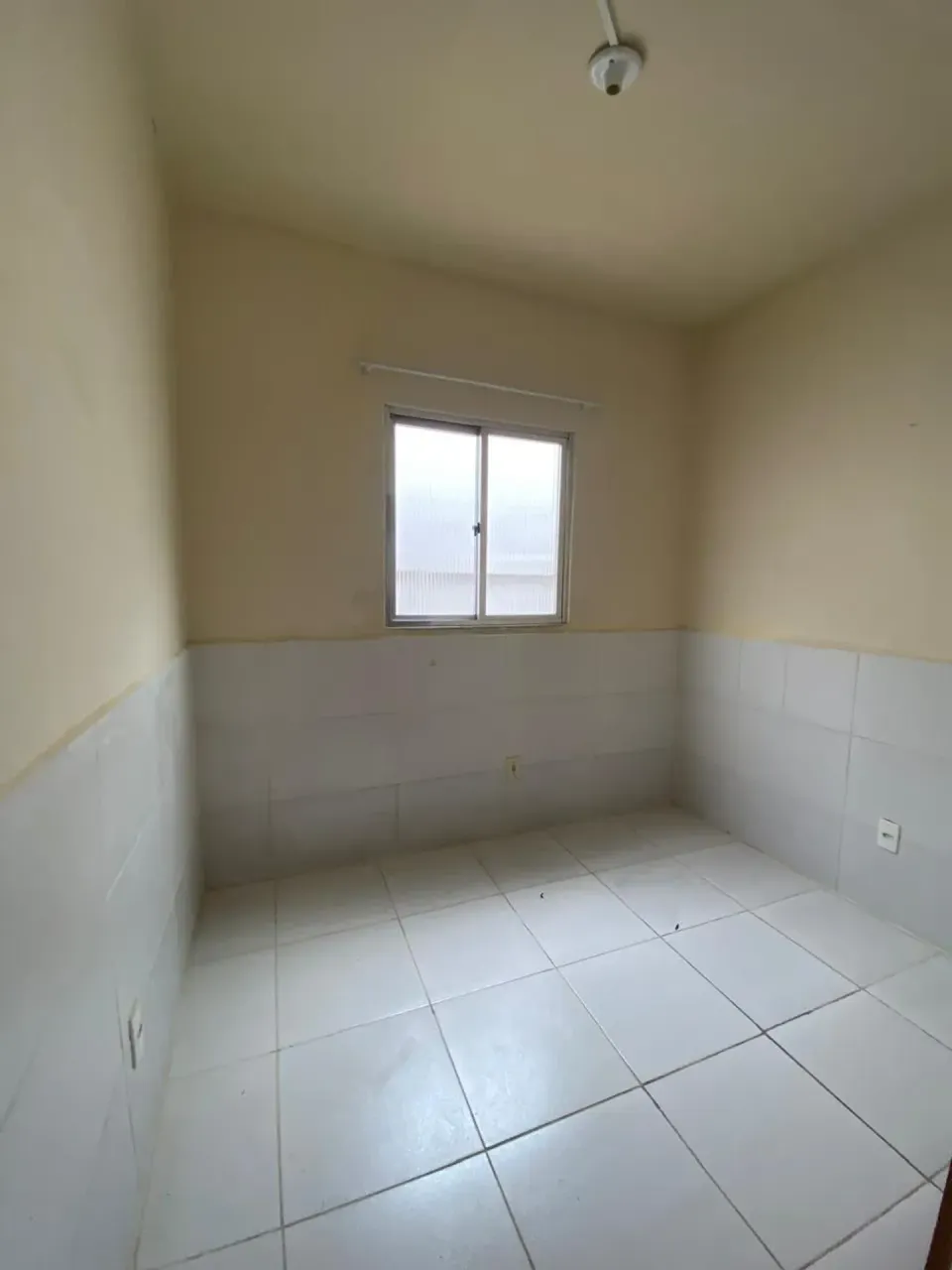 Unfurnished house with 2 bedrooms and fitted kitchen — photo 5