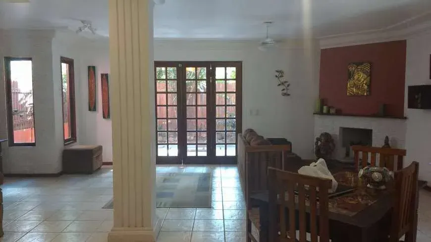 Casa duplex mobiliada com 4 quartos e 4 banheiros — photo 6