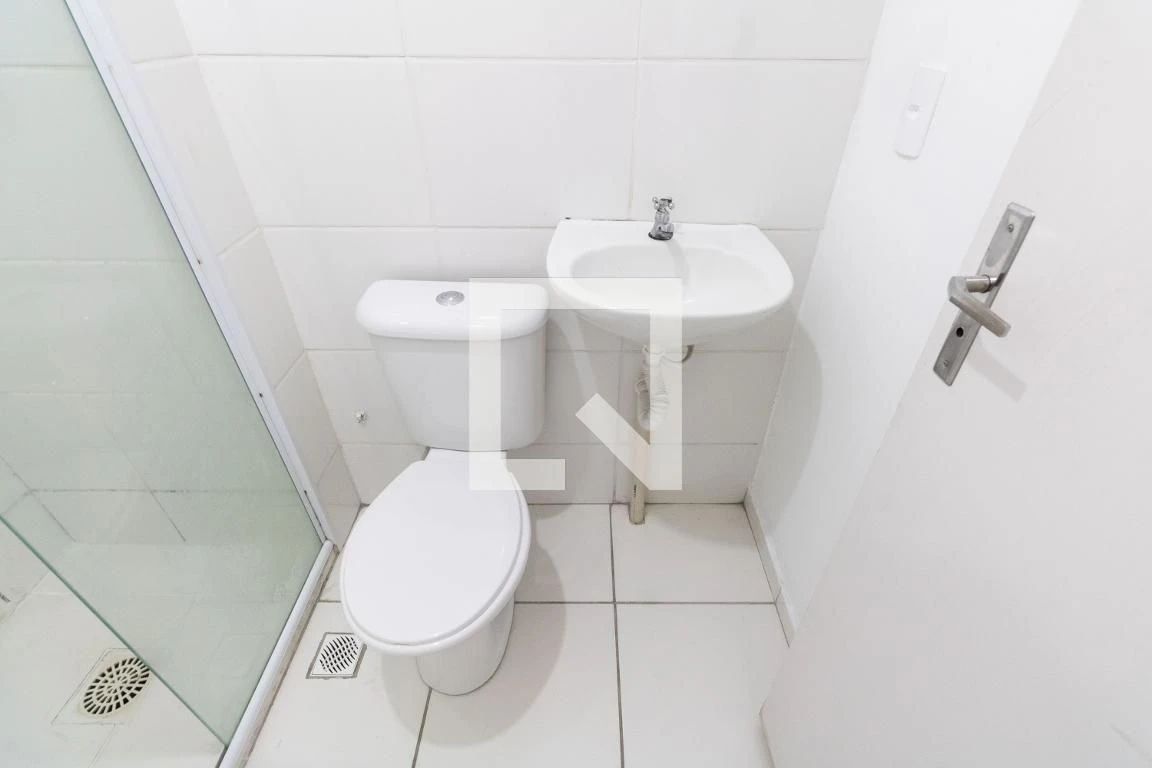 Unfurnished apartment with 2 bedrooms and 1 parking space — photo 5