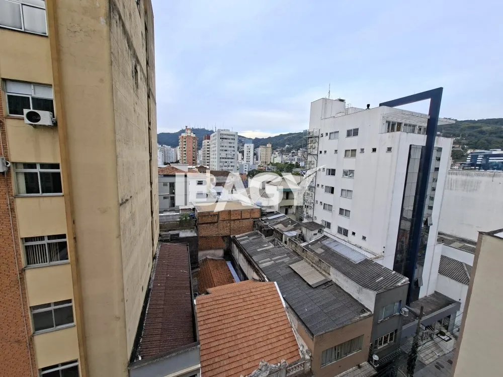 Apartamento de alquiler con 4 dormitorios y 120 m² — photo 20