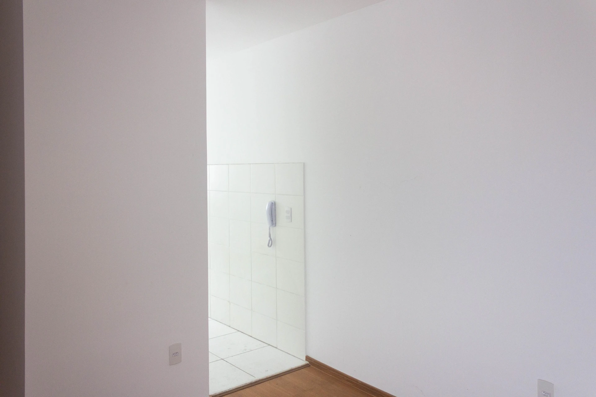 Деревянный пол или ламинат и 2 спальни: квартира 44 м² — photo 18