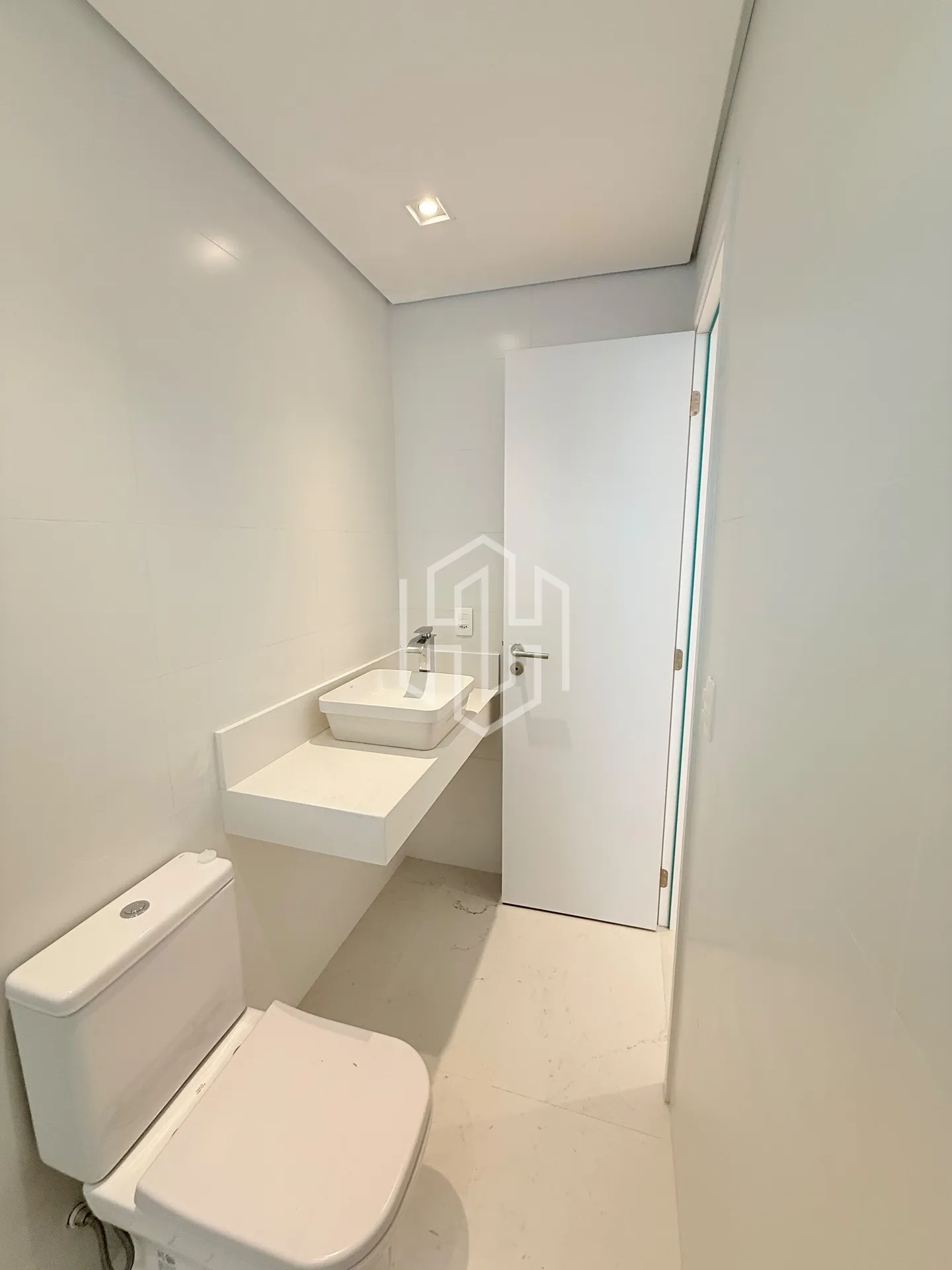 Casa, 315 m², com varanda gourmet — photo 5