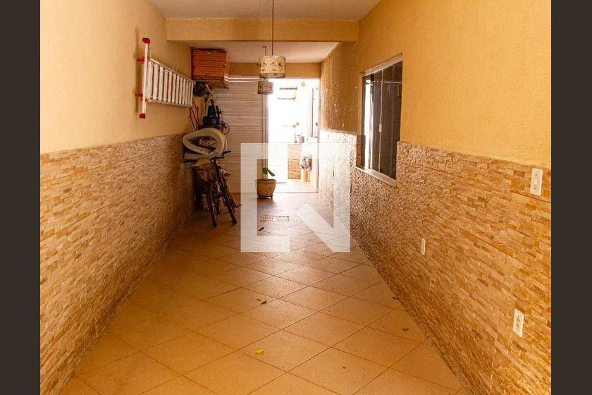 180 m² house with 3 bedrooms, 5 bathrooms, and parking — photo 33