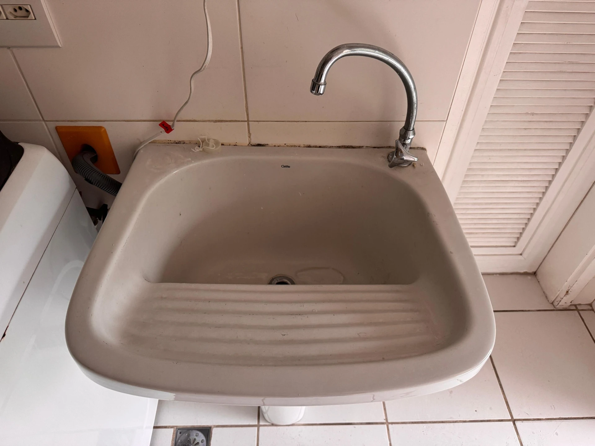 Квартира 107 м² з видом на воду та балконом із грилем — photo 59