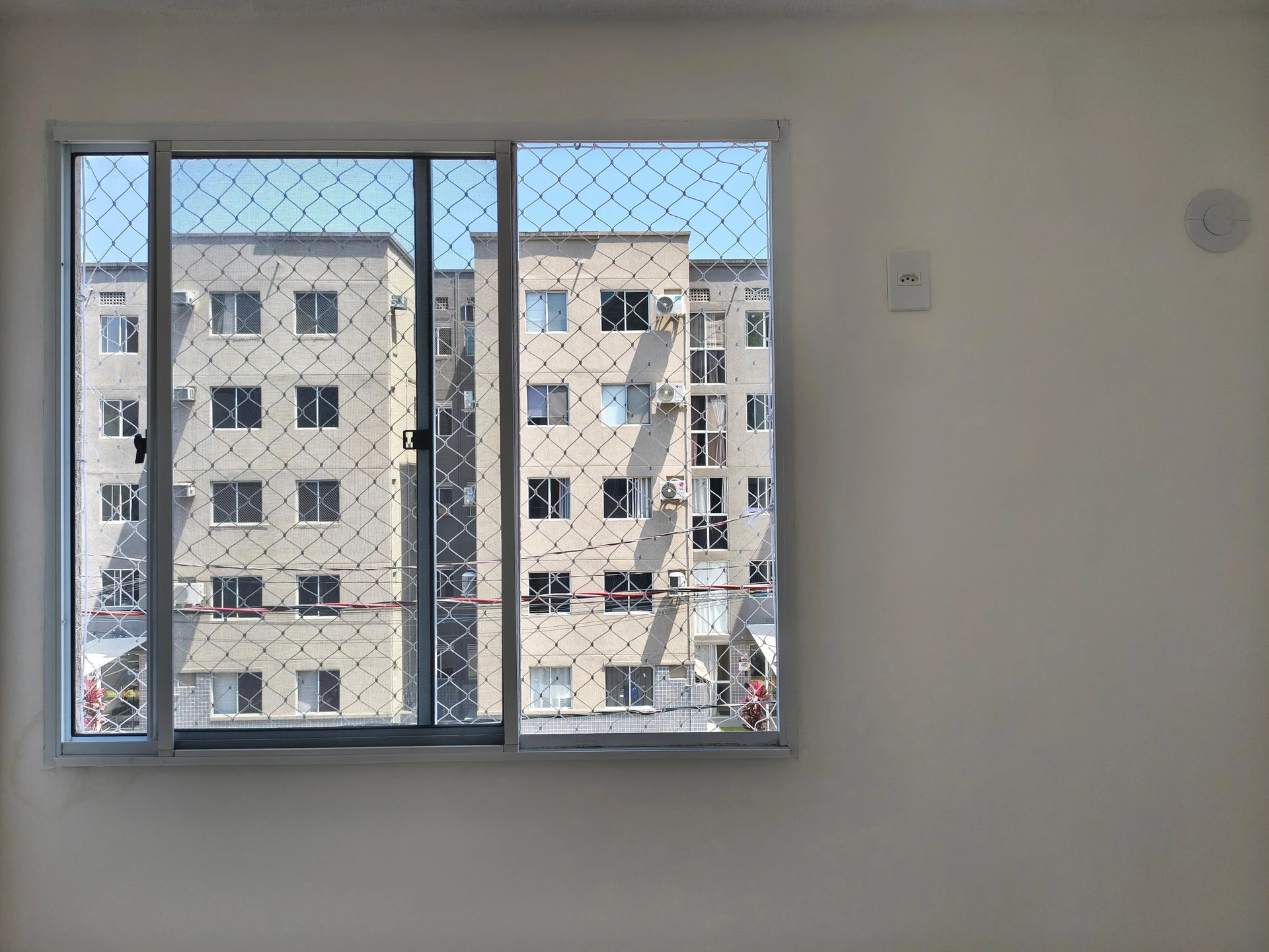 Apartamento de 2 quartos em condomínio com piscina — photo 24