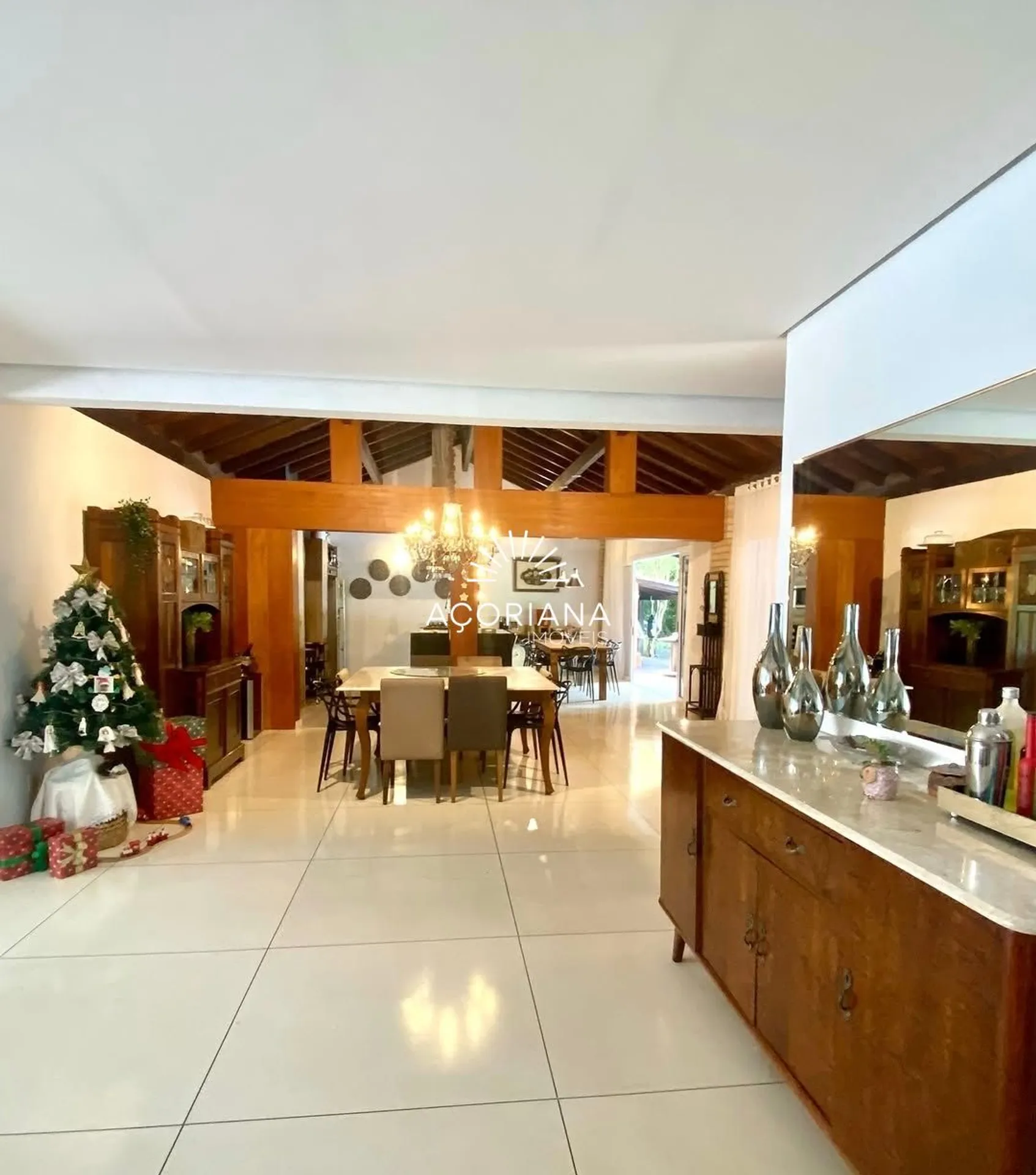 Casa con 4 suites y 5 plazas de aparcamiento — photo 9