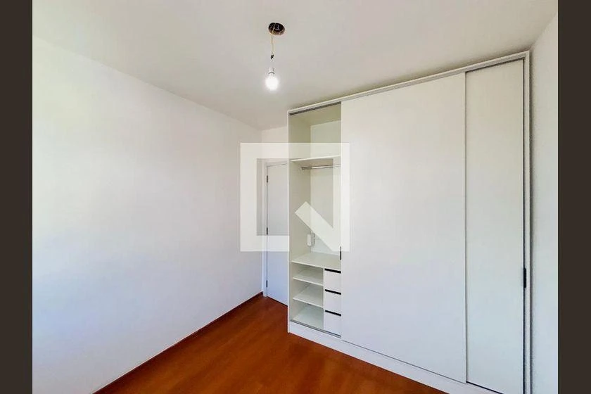 Walk-in closet in a 3-bedroom apartment, 83 m² — photo 24