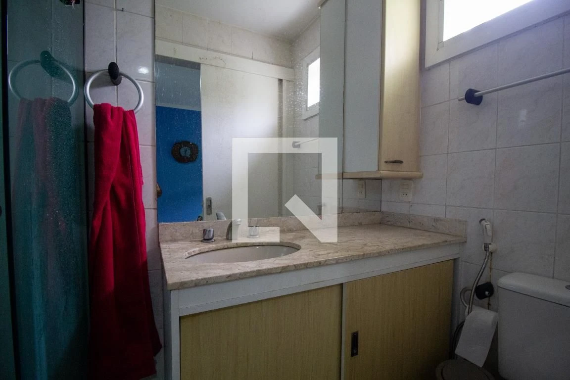 4-bedroom house with a walk-in closet in Rio de Janeiro — photo 50
